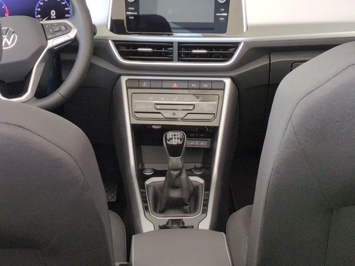 Volkswagen T-Roc Cabrio nuova a Agrigento (9)