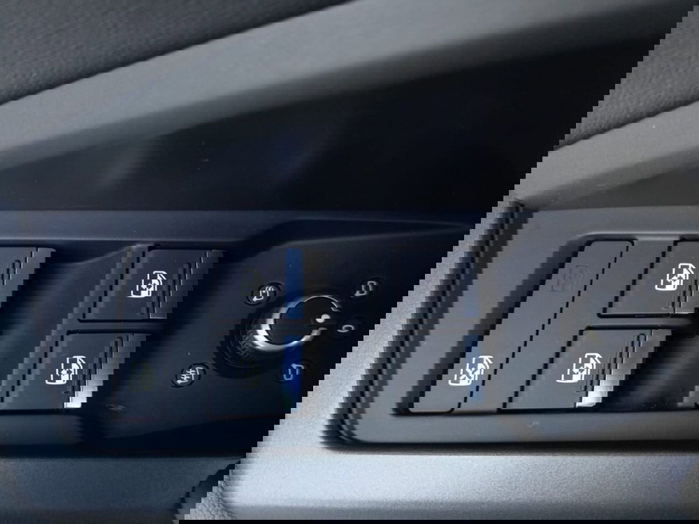 Audi Q3 Sportback usata a Bari (17)