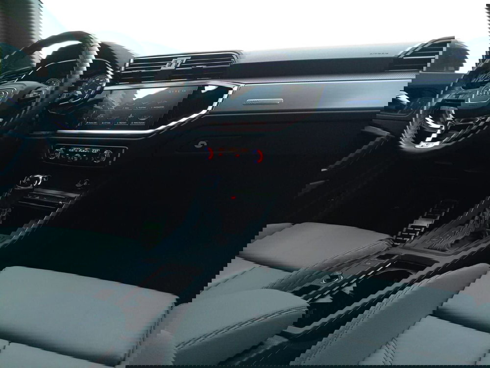 Audi Q3 Sportback usata a Bari (4)