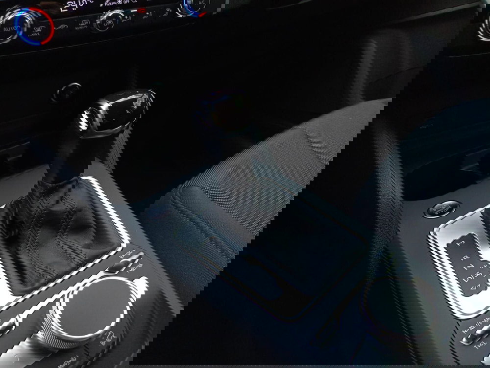 Audi Q2 usata a Bari (13)