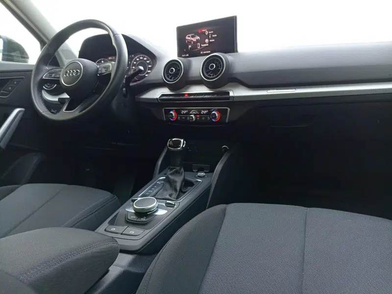 Audi Q2 usata a Bari (4)