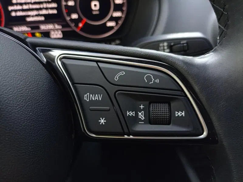 Audi Q2 usata a Bari (7)