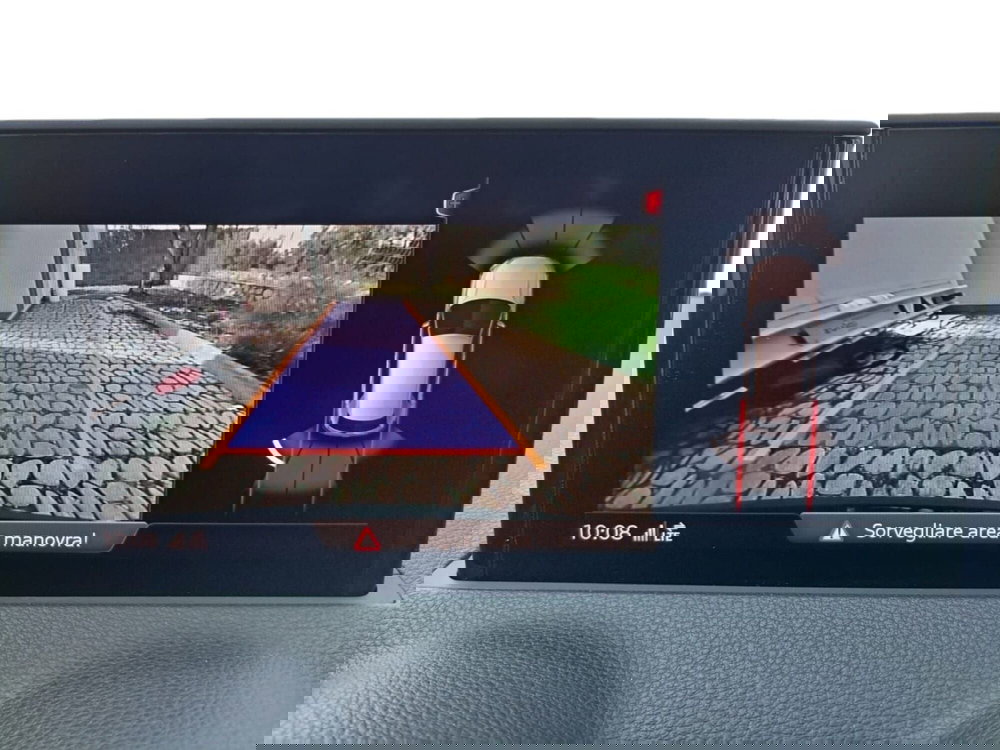 Audi Q2 usata a Bari (9)