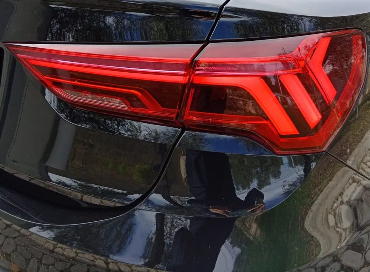 Audi Q3 Sportback usata a Bari (10)
