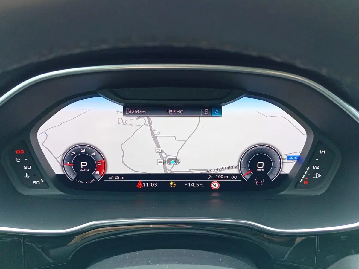 Audi Q3 Sportback usata a Bari (14)