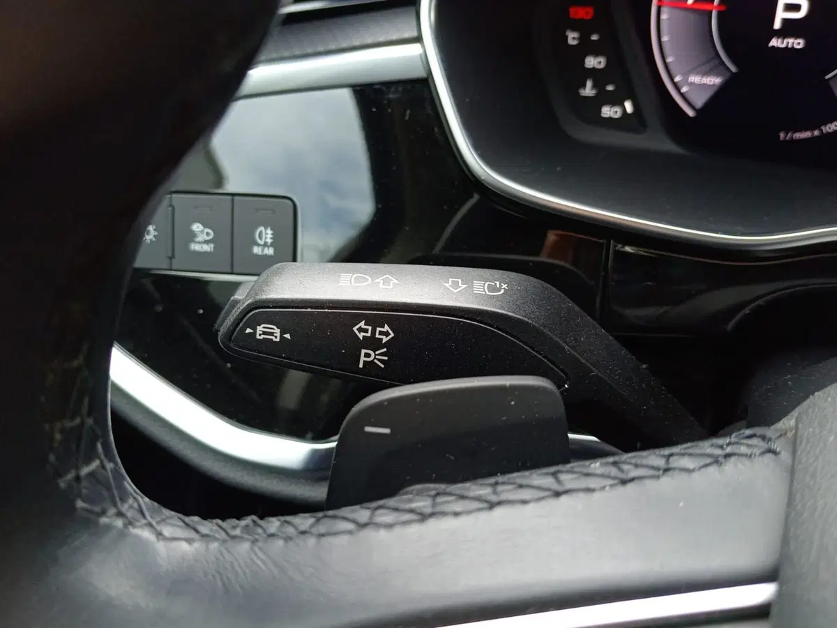 Audi Q3 Sportback usata a Bari (18)