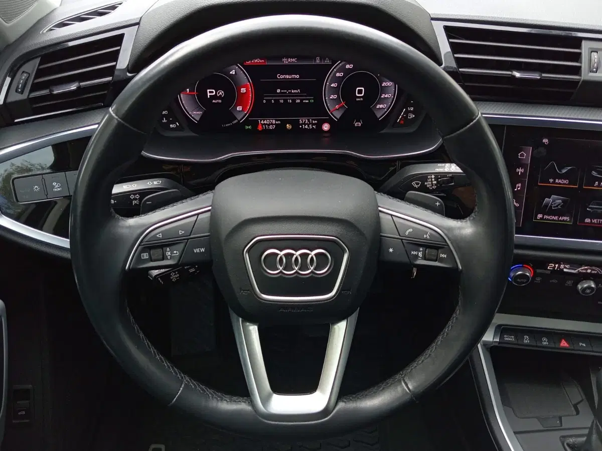 Audi Q3 Sportback usata a Bari (3)