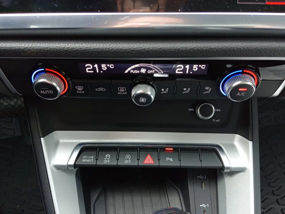 Audi Q3 Sportback usata a Bari (8)