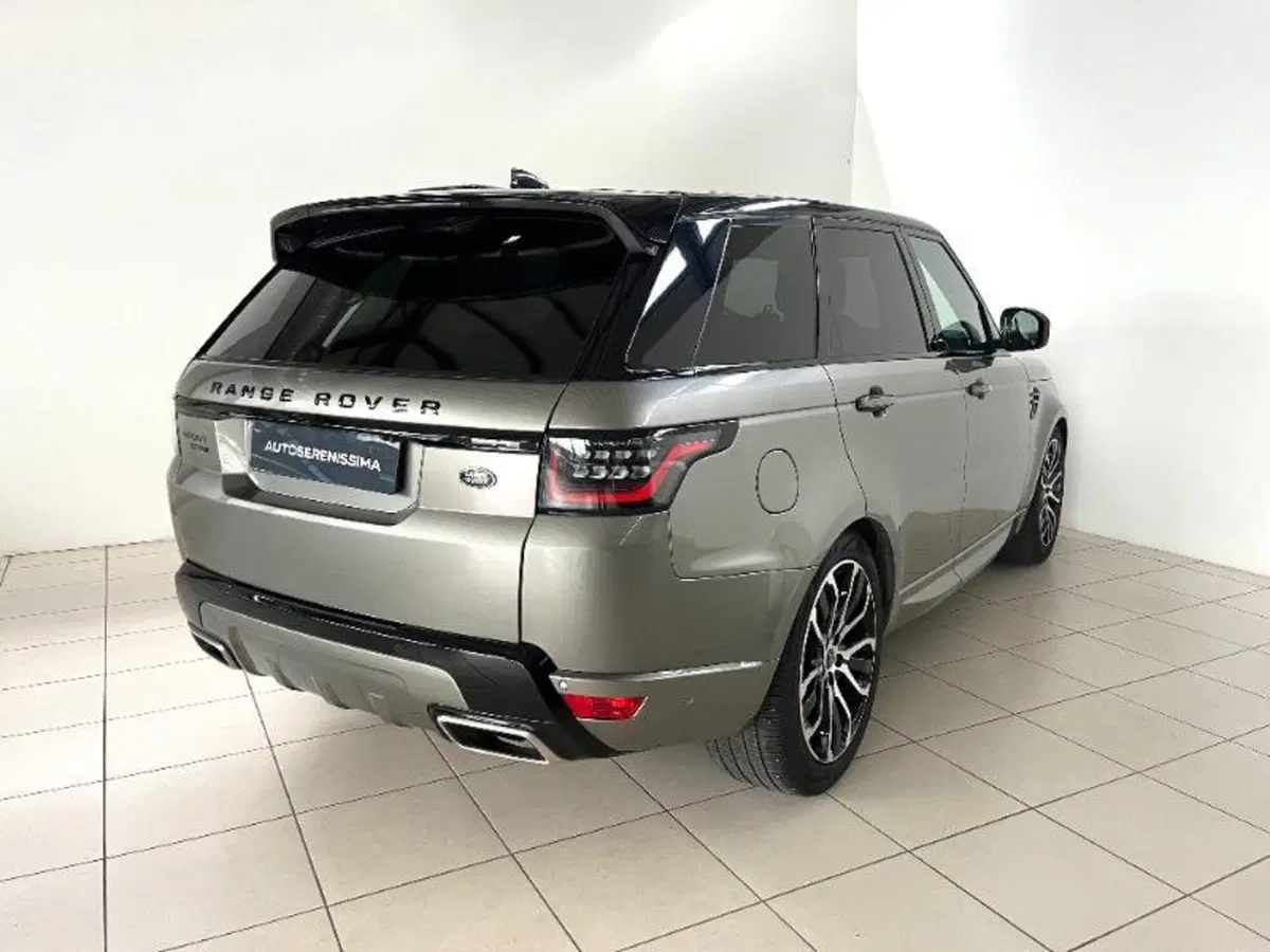 Land Rover Range Rover Sport usata a Venezia (2)