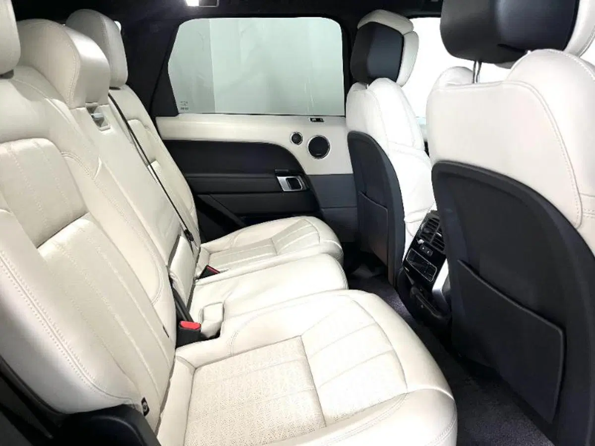 Land Rover Range Rover Sport usata a Venezia (5)