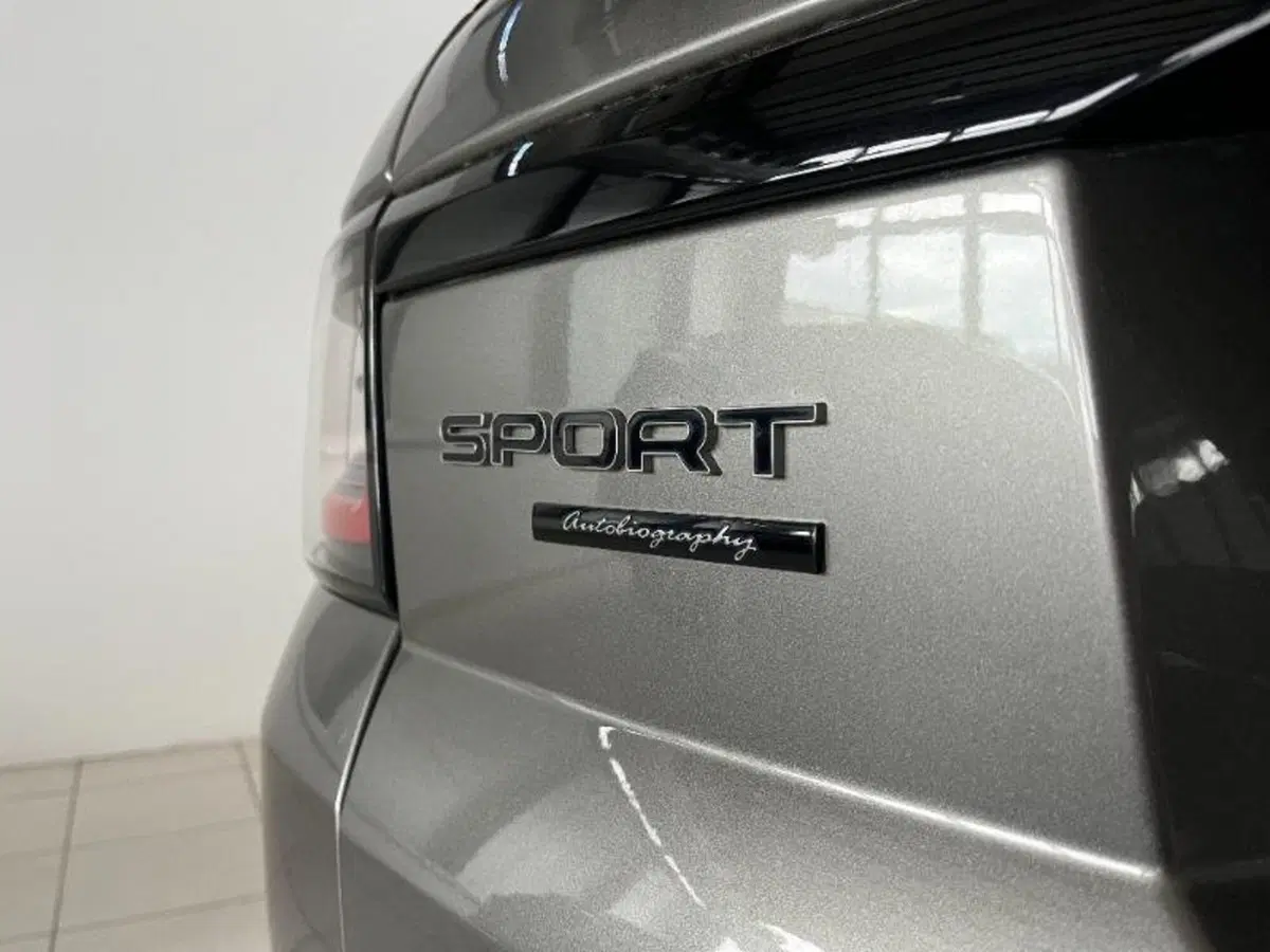 Land Rover Range Rover Sport usata a Venezia (8)