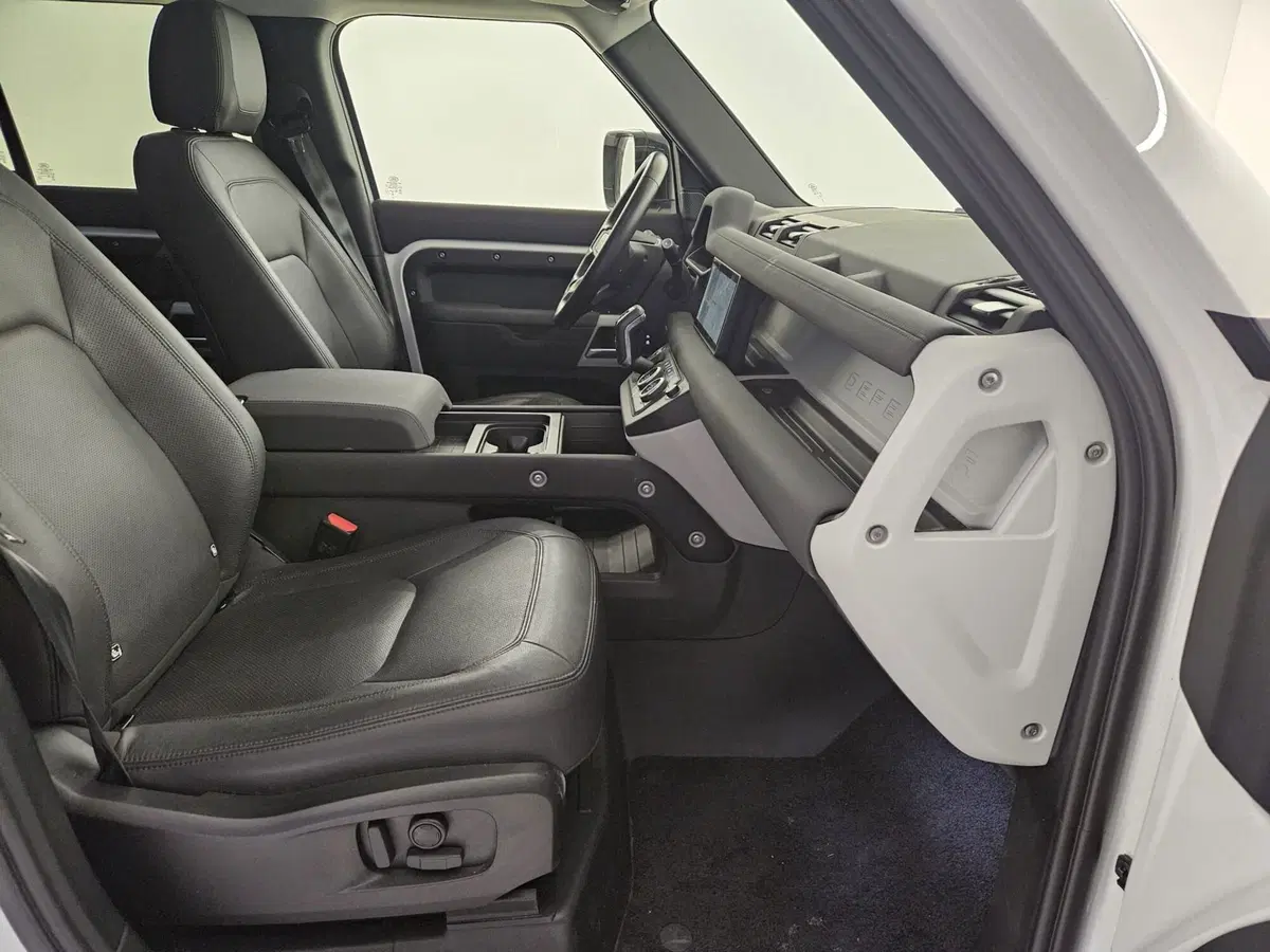 Land Rover Defender usata a Bergamo (3)