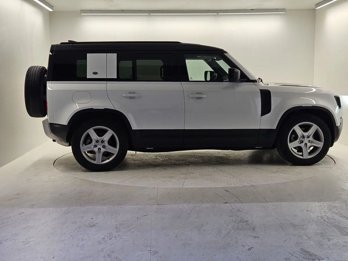 Land Rover Defender usata a Bergamo (6)