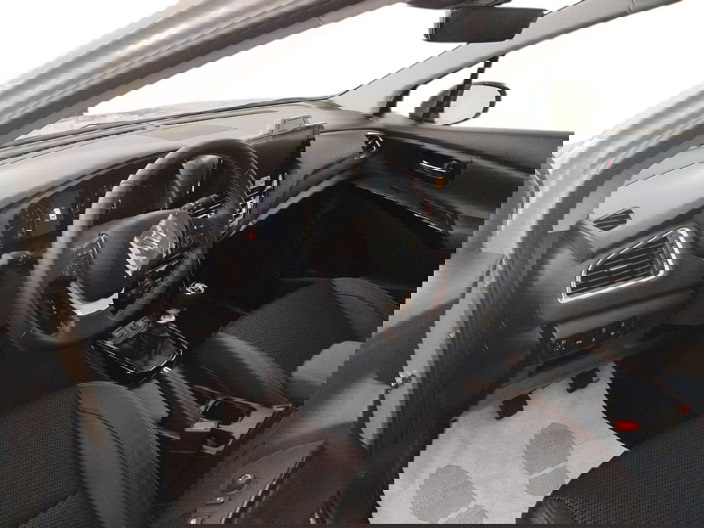 Suzuki S-Cross nuova a Milano (4)