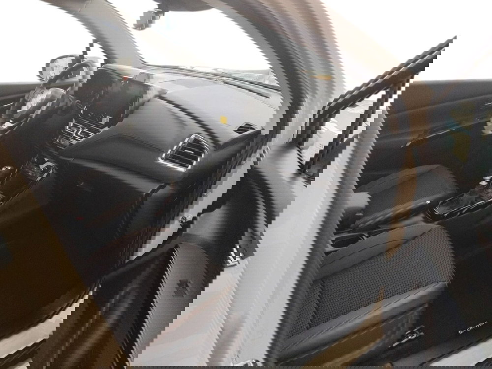 Suzuki S-Cross nuova a Milano (5)