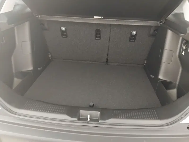 Suzuki S-Cross nuova a Milano (6)