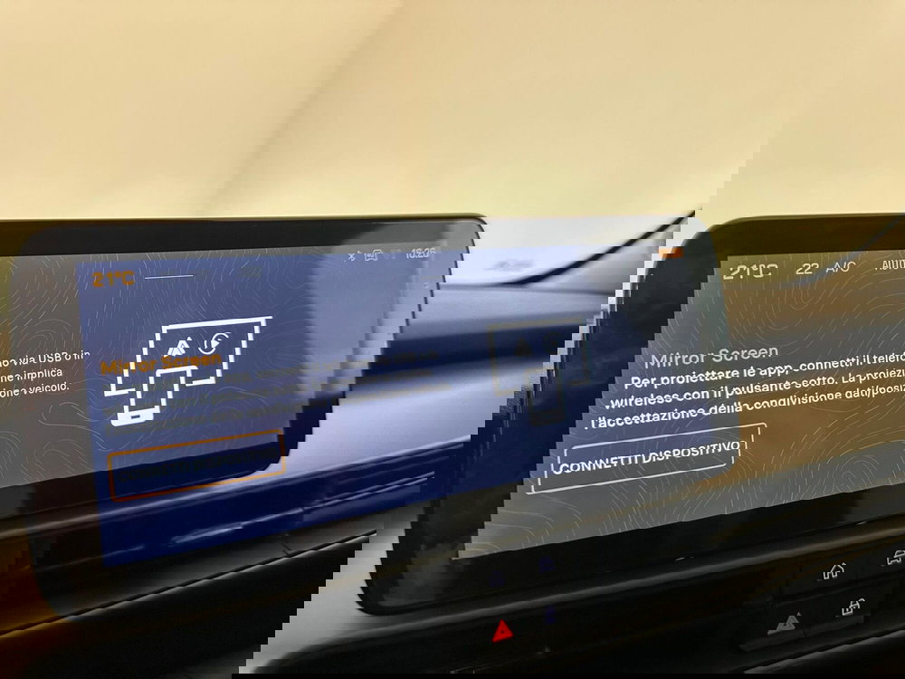 Jeep Avenger nuova a Novara (17)