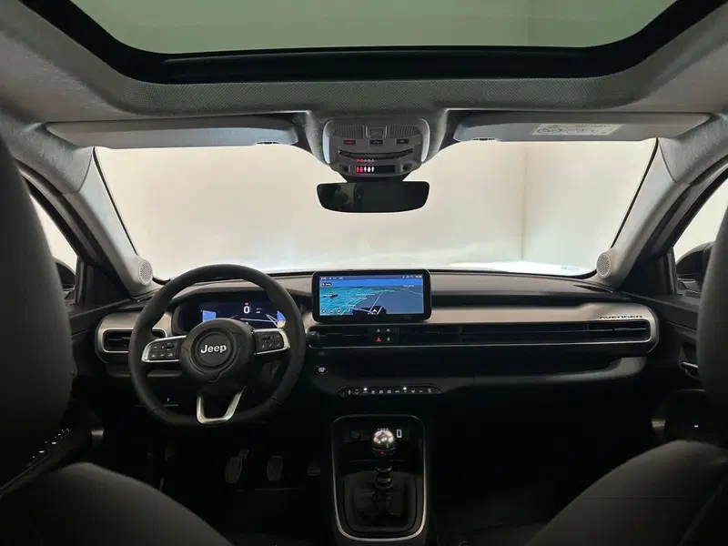 Jeep Avenger nuova a Novara (4)