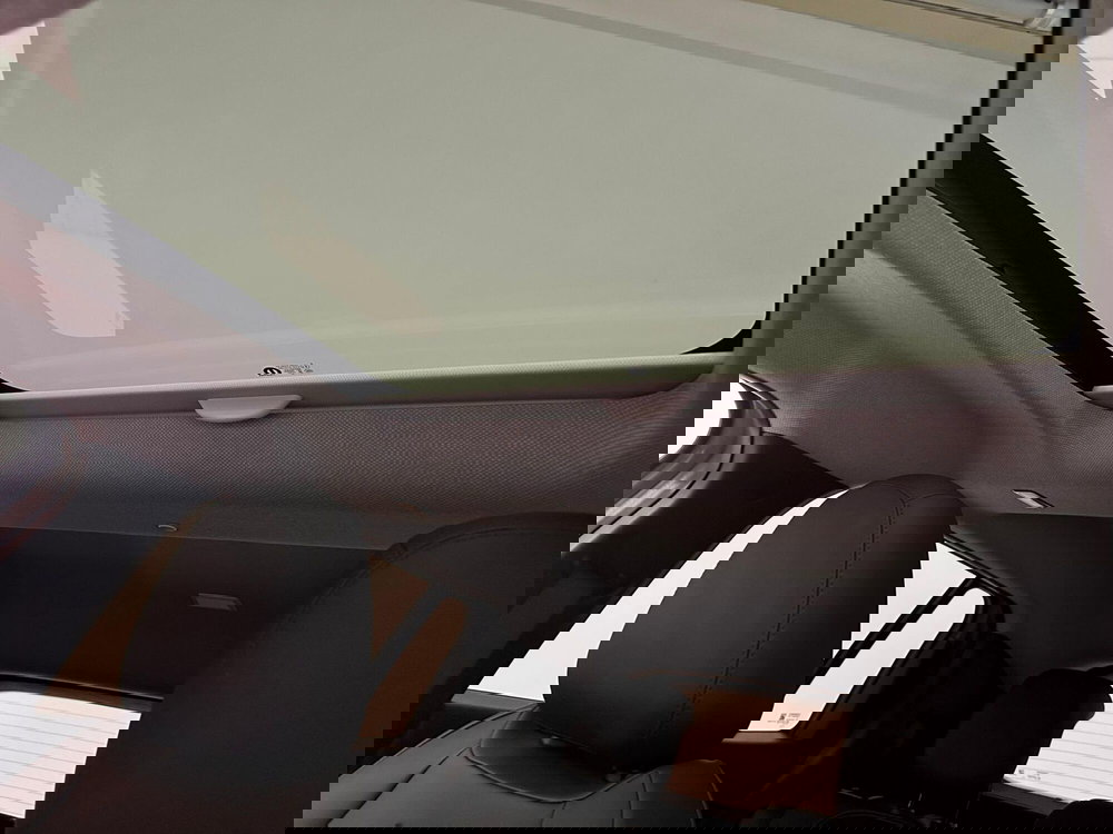 Jeep Avenger nuova a Novara (6)