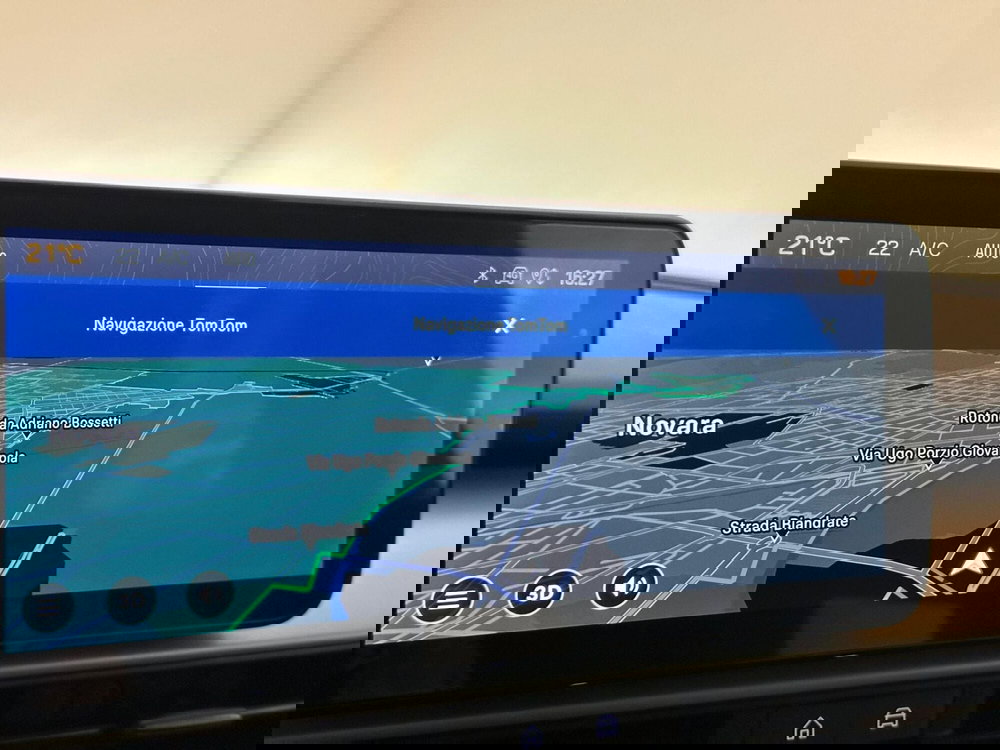 Jeep Avenger nuova a Novara (8)