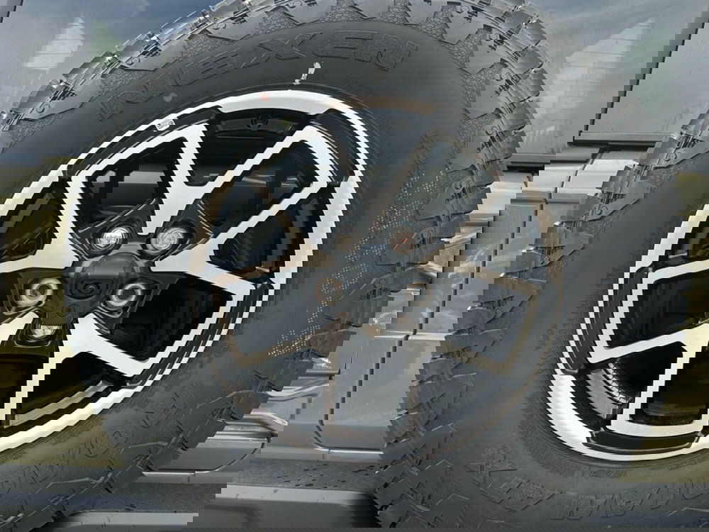 Jeep Wrangler Unlimited nuova a Roma (14)