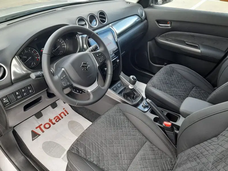 Suzuki Vitara nuova a L'Aquila (5)