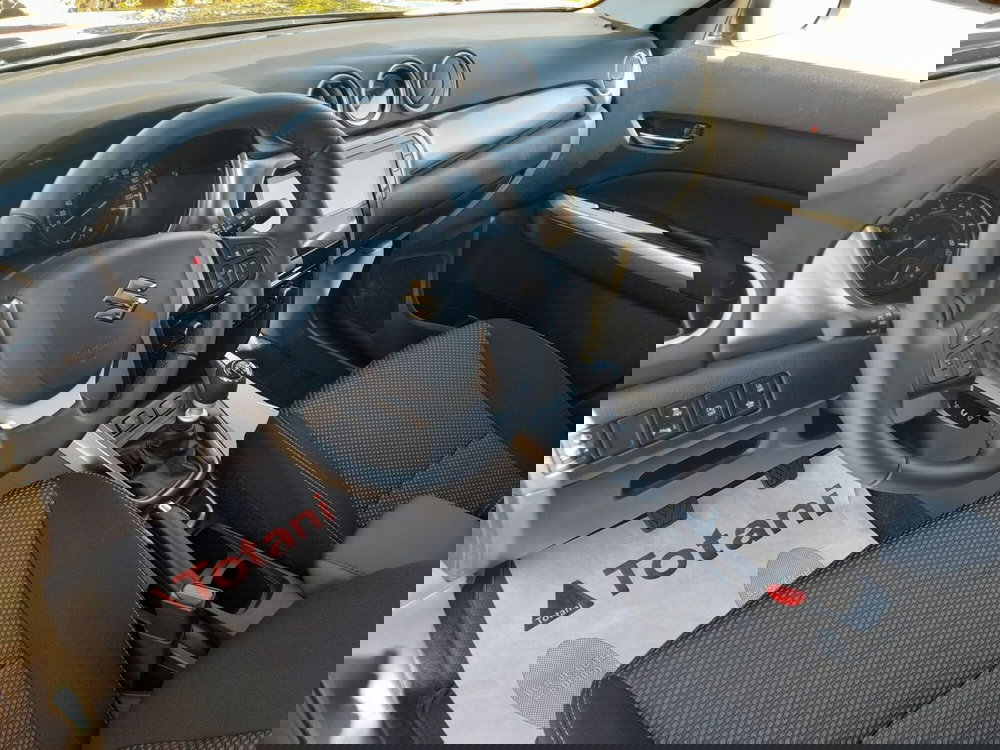 Suzuki Vitara nuova a L'Aquila (16)