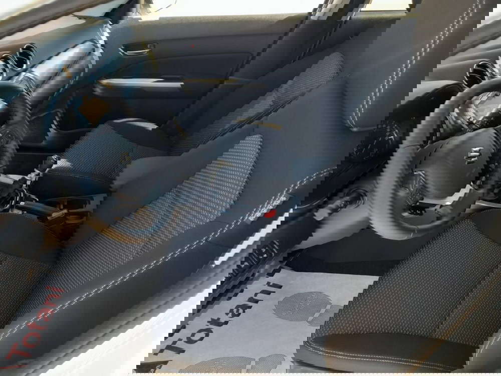 Suzuki Vitara nuova a L'Aquila (9)