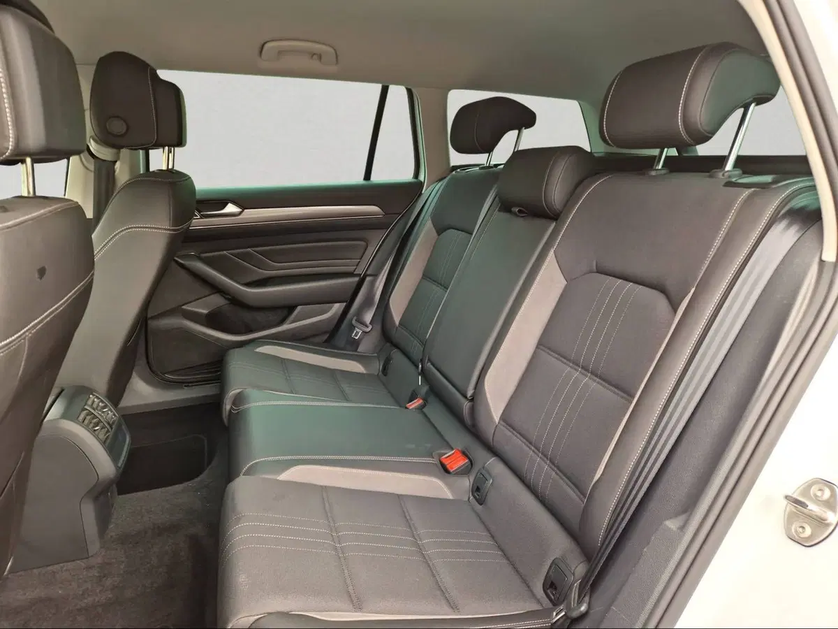 Volkswagen Passat Variant usata a Siena (12)