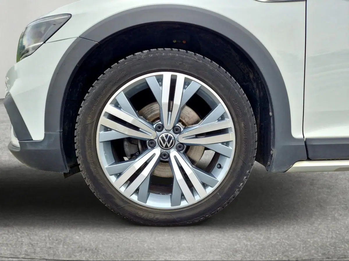 Volkswagen Passat Variant usata a Siena (9)
