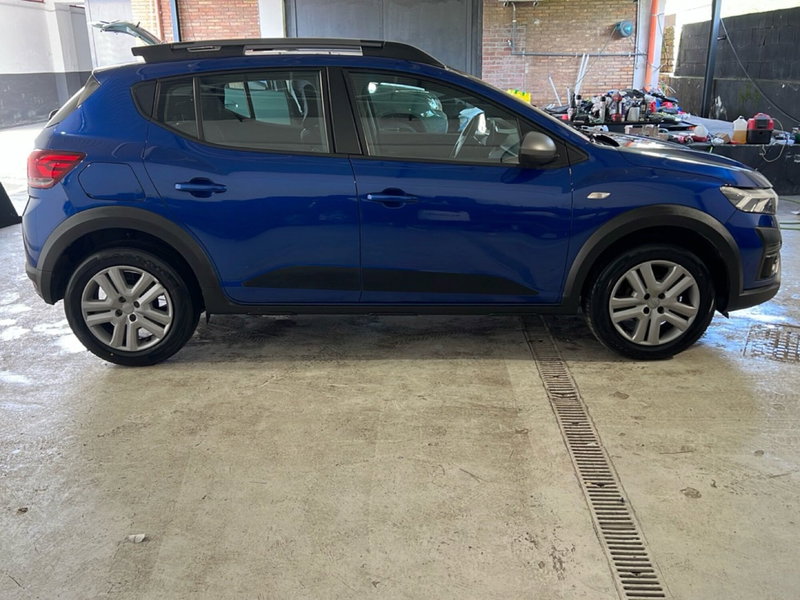 Dacia Sandero usata a Roma (6)