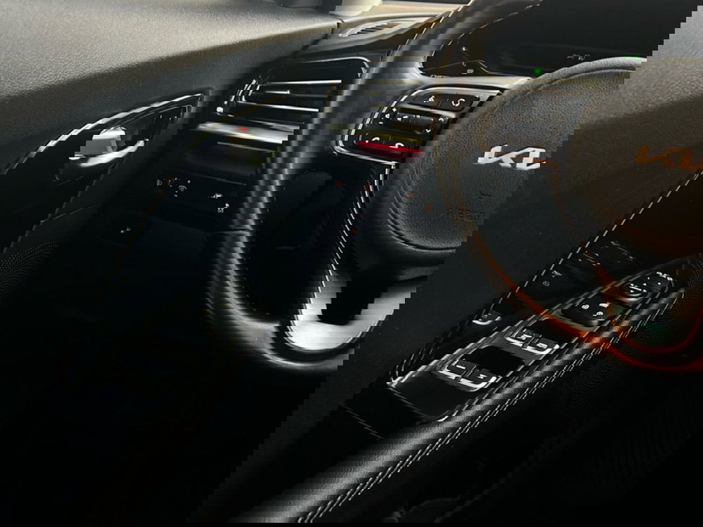 Kia Niro usata a Roma (13)