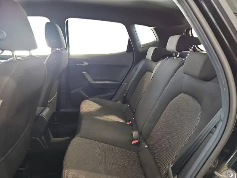 SEAT Arona usata a Lecco (9)