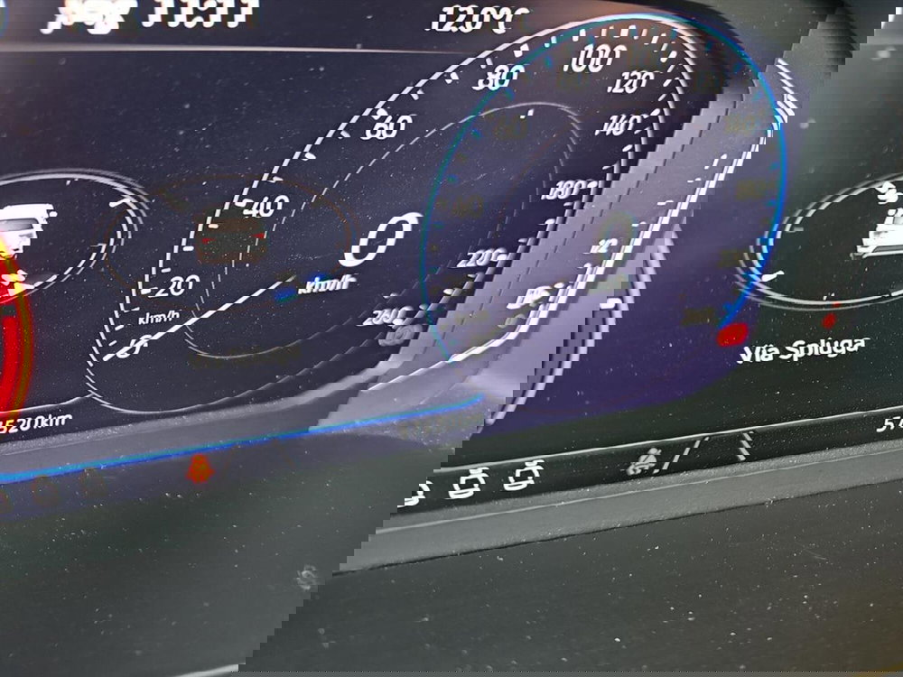 Volkswagen T-Roc usata a Lecco (13)