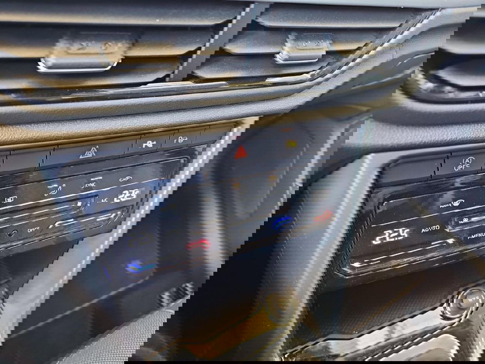 Volkswagen T-Roc usata a Lecco (16)