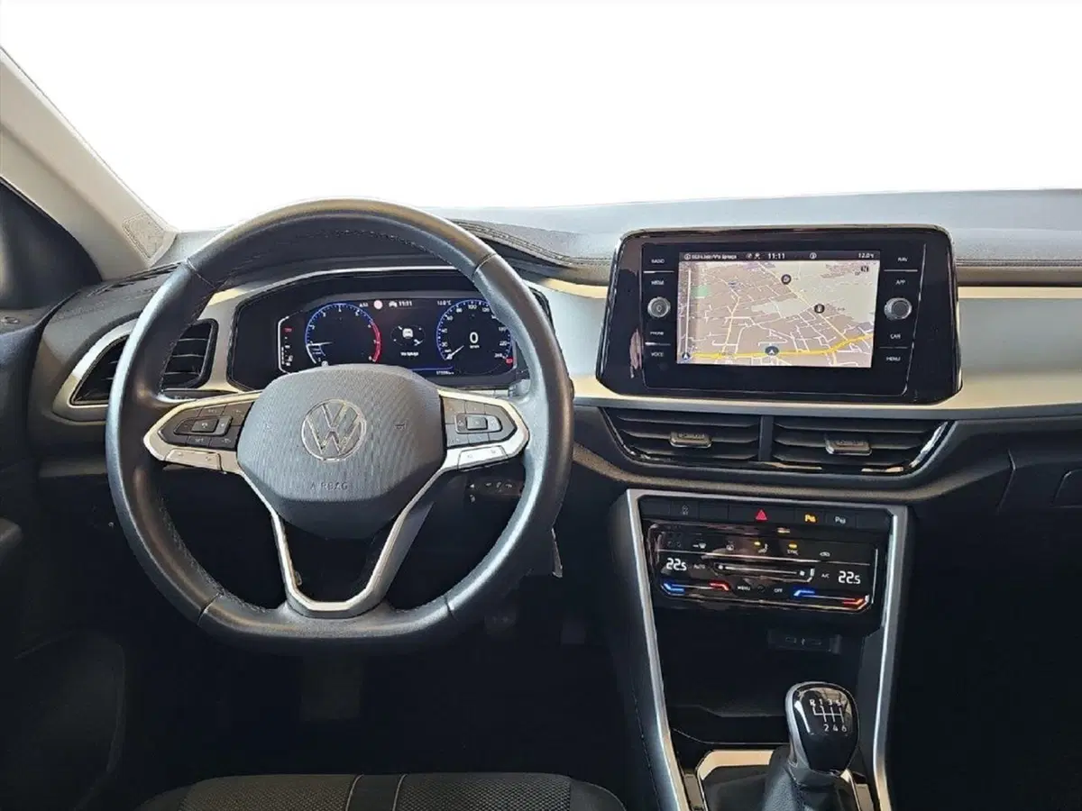 Volkswagen T-Roc usata a Lecco (9)