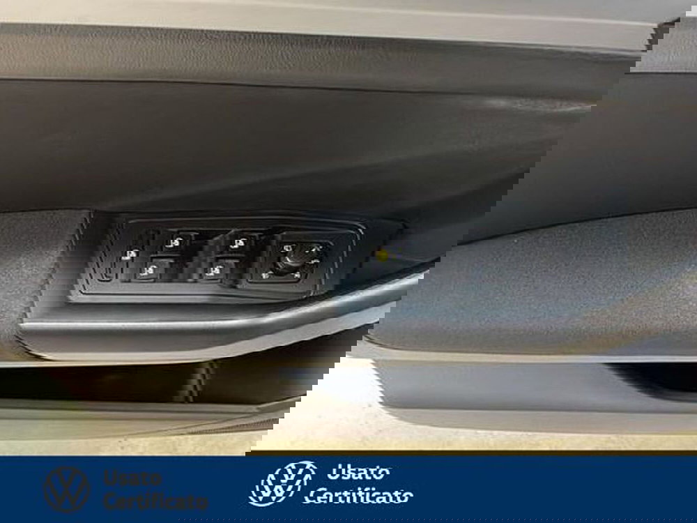 Volkswagen T-Roc usata a Vicenza (17)