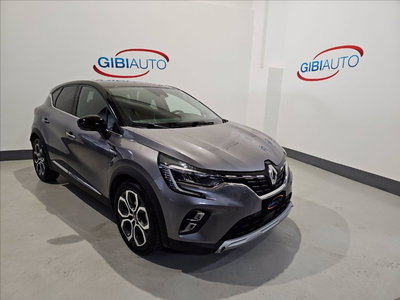 Renault Captur Full Hybrid E-Tech 145 CV Techno Fast Track del 2023 usata a Palermo