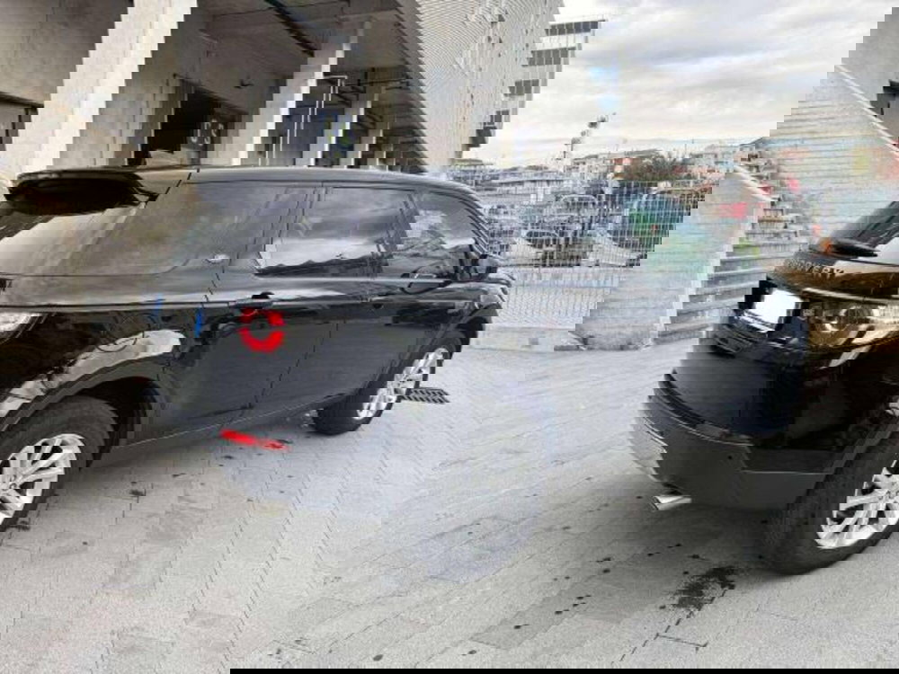 Land Rover Discovery Sport usata a Savona (6)
