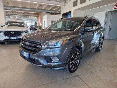 Ford Kuga 1.5 TDCI 120 CV S&amp;S 2WD ST-Line del 2016 usata a Imola