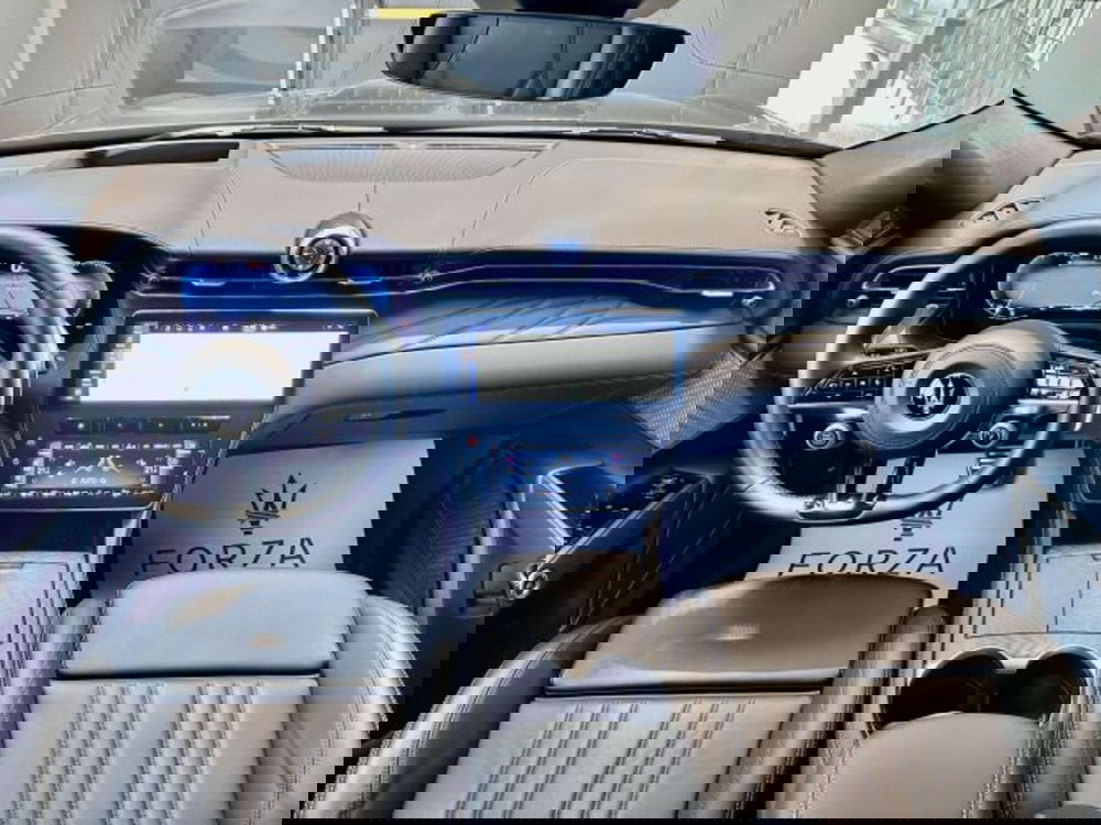 Maserati Grecale usata a Torino (15)