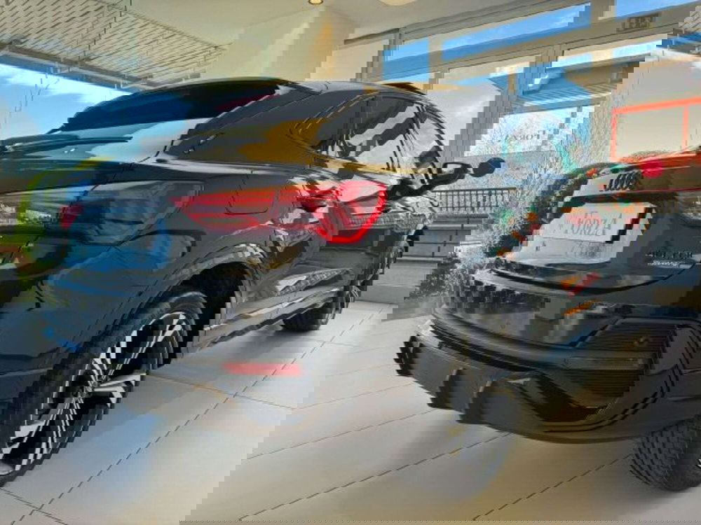 Audi Q3 Sportback nuova a Torino (15)