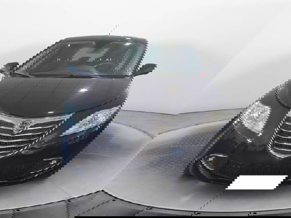 Lancia Ypsilon usata a Torino (2)