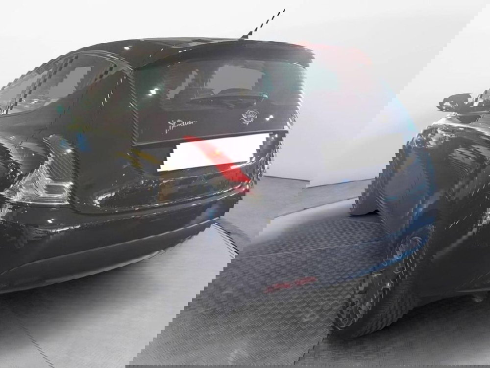 Lancia Ypsilon usata a Torino (6)