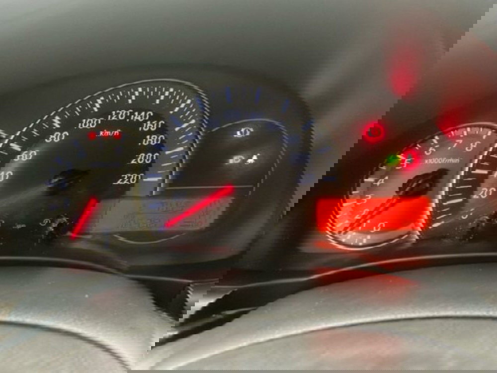 Nissan Micra usata a Vercelli (12)