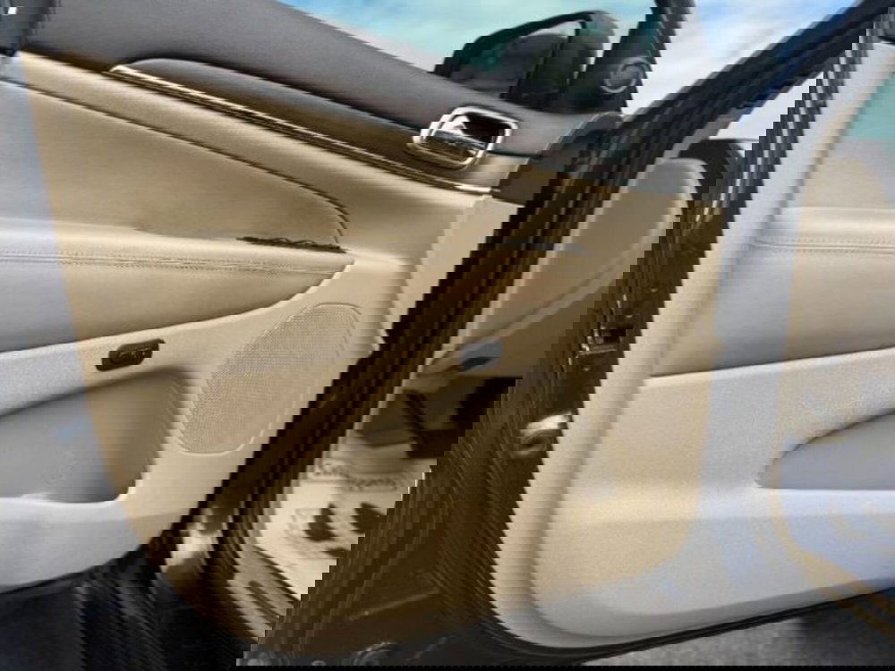 Jeep Grand Cherokee usata a Lucca (14)