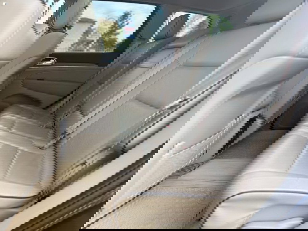 Jeep Grand Cherokee usata a Lucca (16)