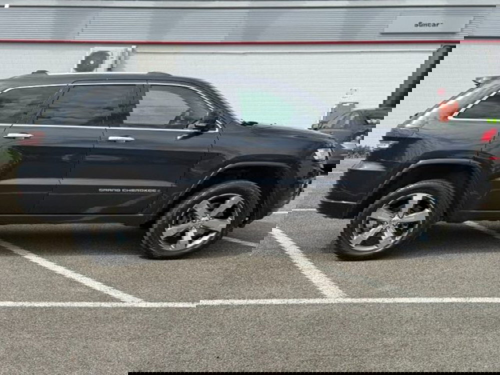 Jeep Grand Cherokee usata a Lucca (9)