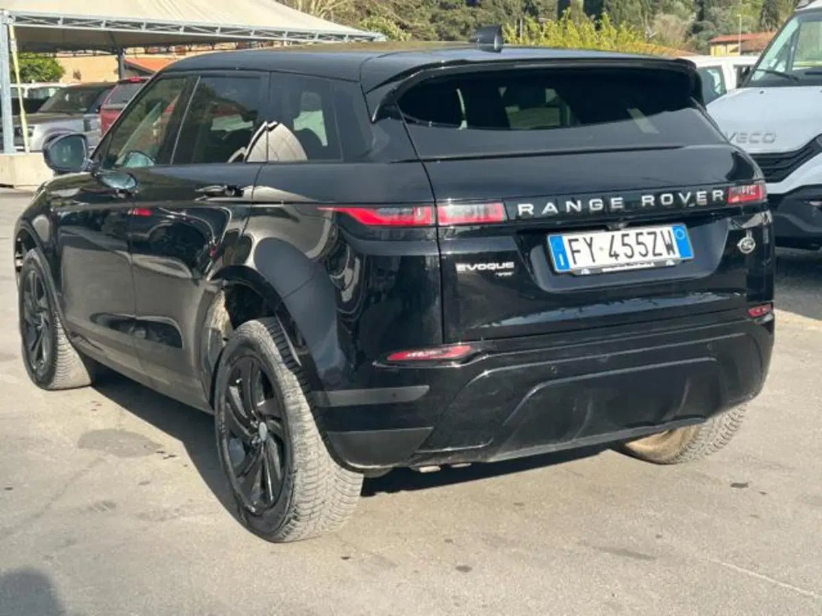 Land Rover Range Rover Evoque usata a Lucca (8)