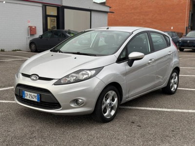 Ford Fiesta 1.2 82 CV 5 porte Titanium del 2012 usata a Massarosa